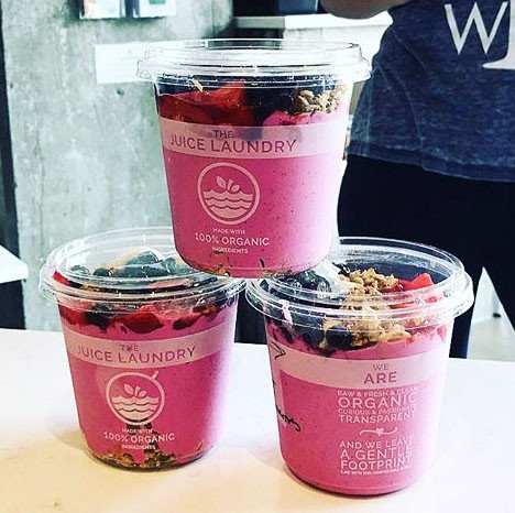 24 oz compostable deli container with food serving example