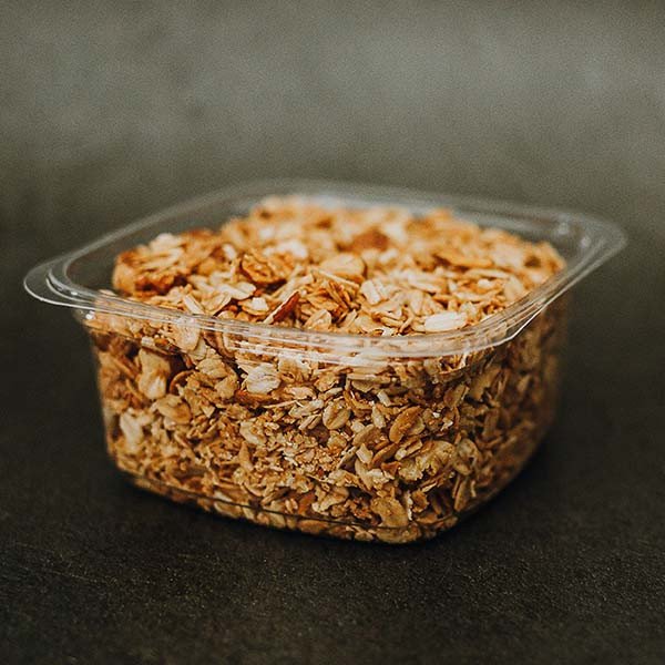 12 oz compostable deli container, PFAS-free, single product shot