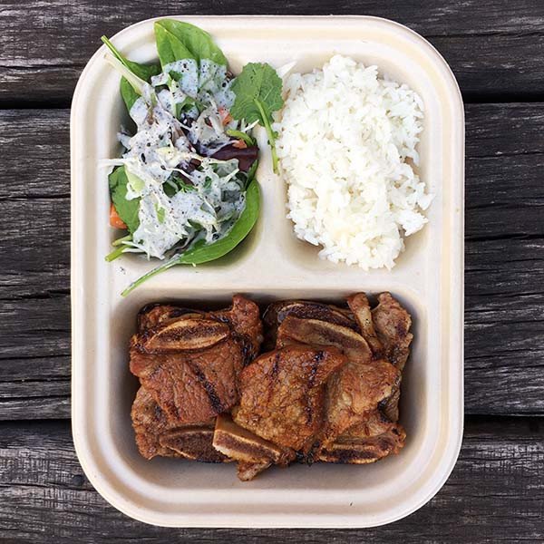 3-Compartment 29 oz Compostable Fiber Lunch Trays for Schools, Cafeterias & Catering - image 2