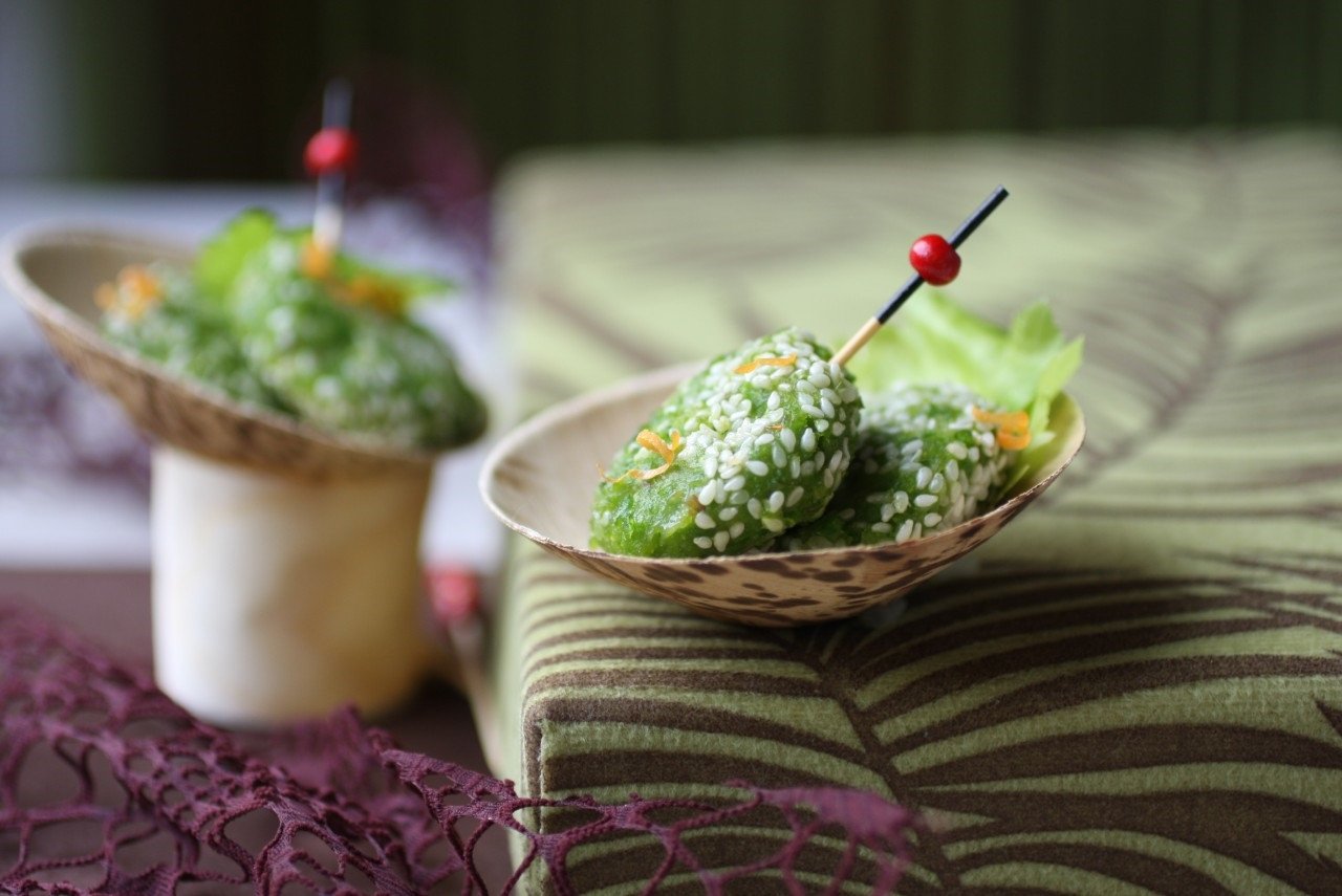 Hot Food to 220°F 2 oz Compostable Plates for Catering, Events & Banquet Service - image 3