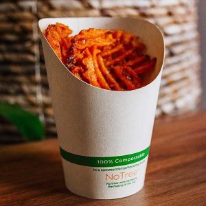Pla-lined 5.5 oz compostable food container, PFAS-free, single product shot