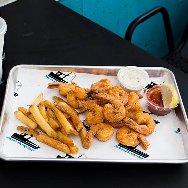 Compostable compostable plate, PFAS-free, single product shot